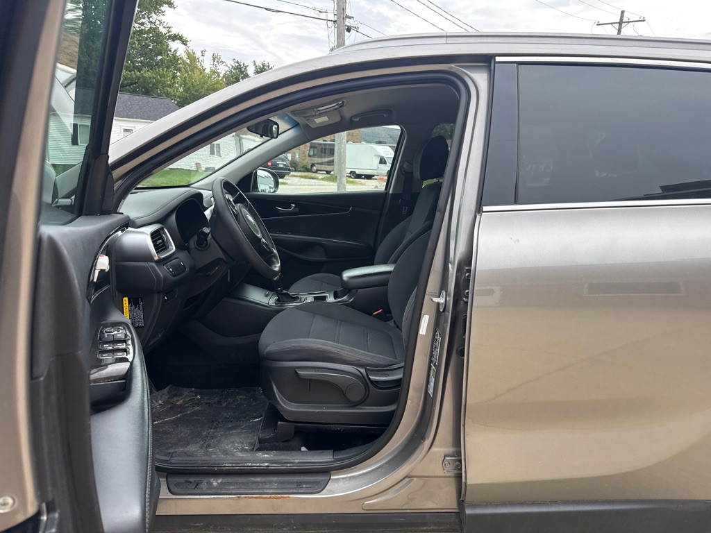 2017 Kia Sorento Image 10