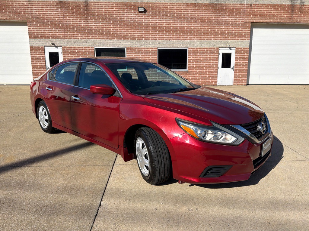 2016 Nissan Altima Image 3