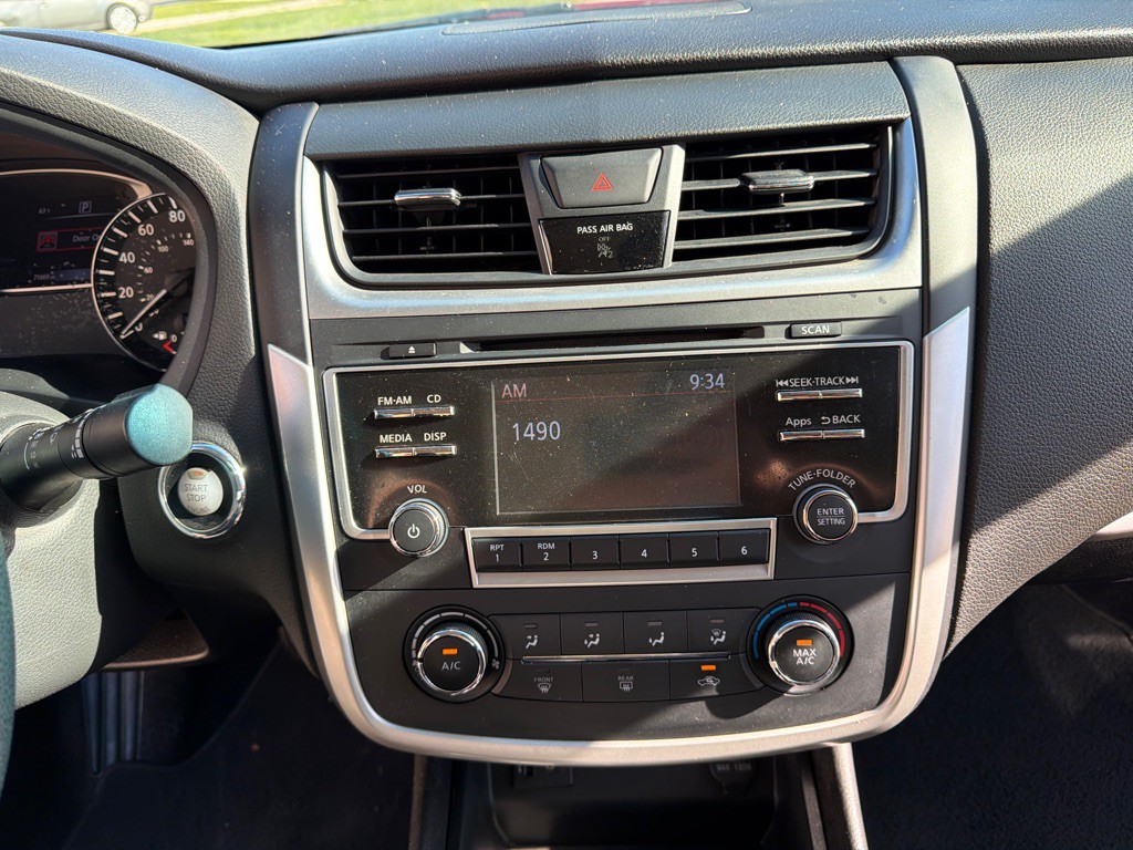 2016 Nissan Altima Image 15