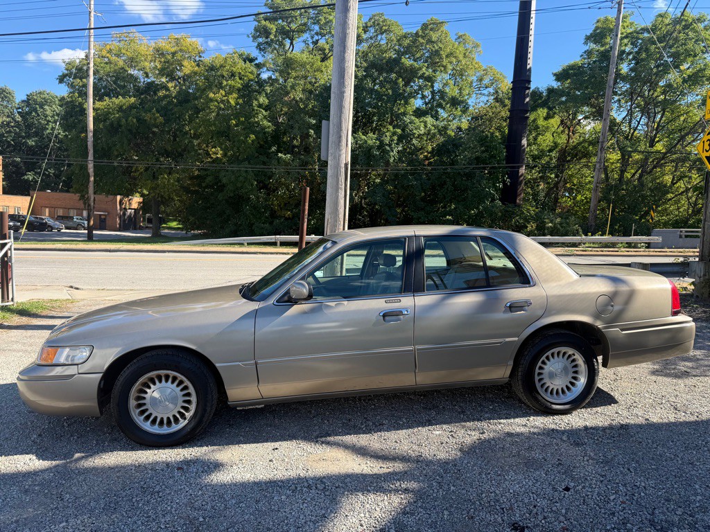 2000 Mercury Grand Marquis Image 4