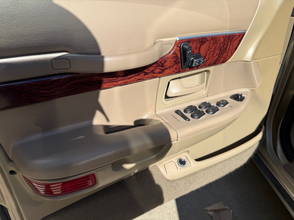 2000 Mercury Grand Marquis Image 11