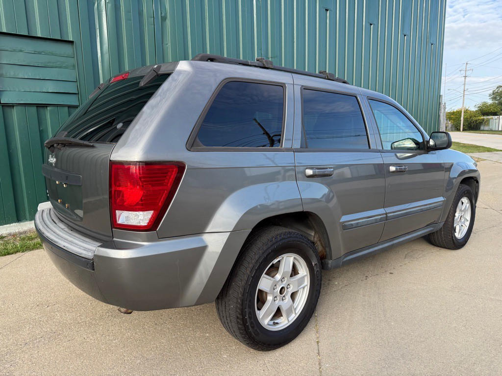 2007 Jeep Grand Cherokee Image 3