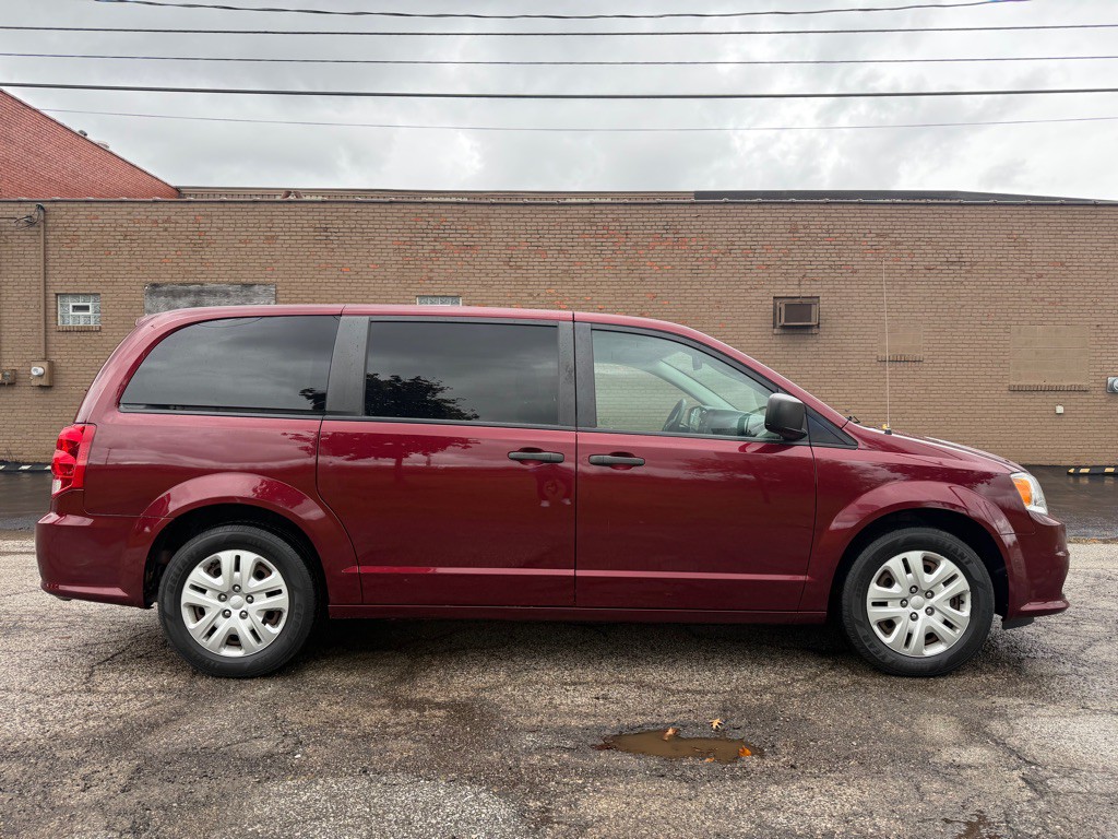 2019 Dodge Grand Caravan Image 2