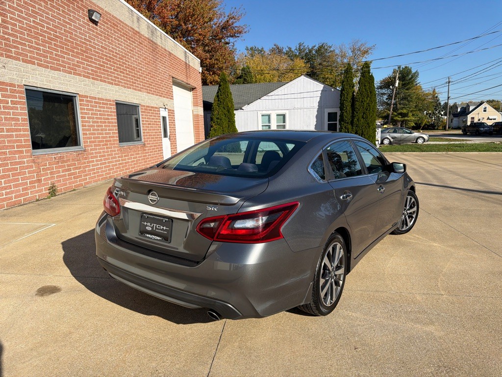 2017 Nissan Altima Image 6