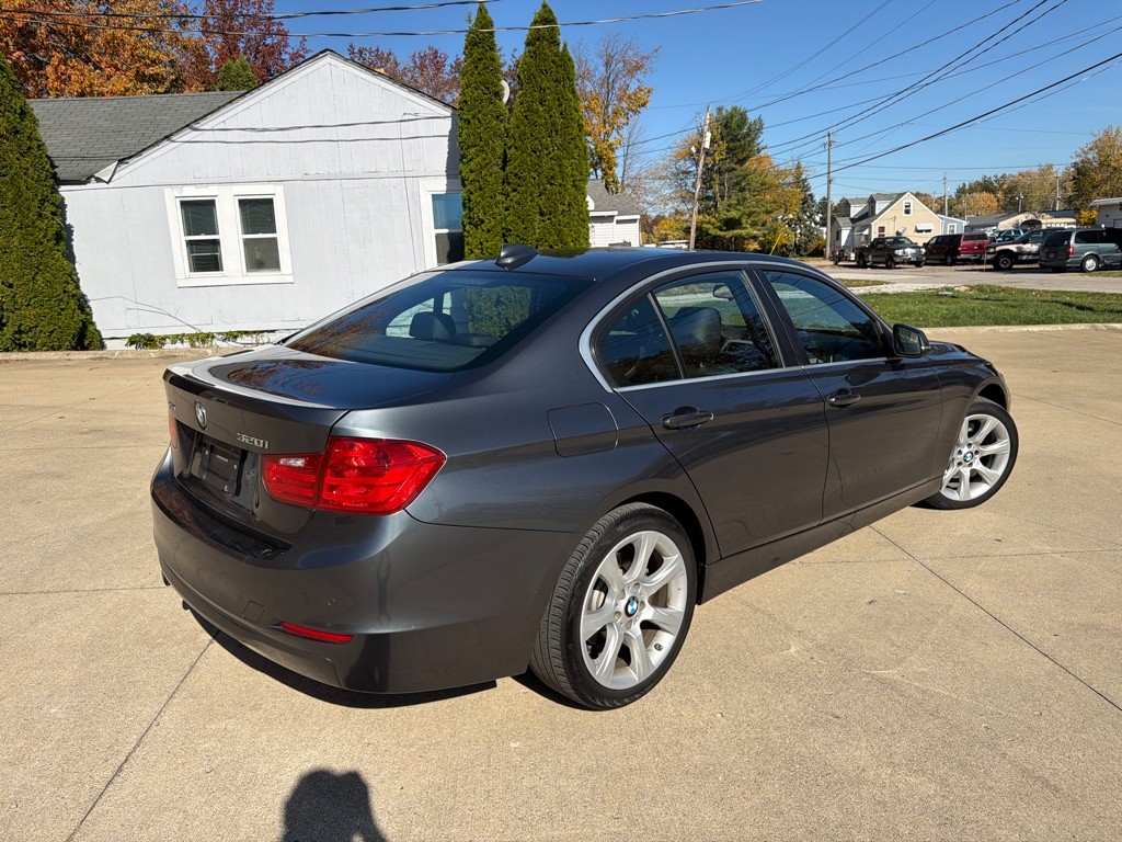 2015 BMW 3 Series Image 6