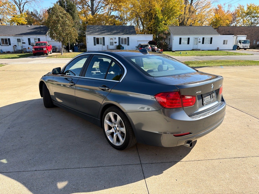 2015 BMW 3 Series Image 8
