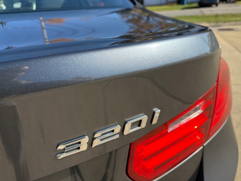 2015 BMW 3 Series Image 21