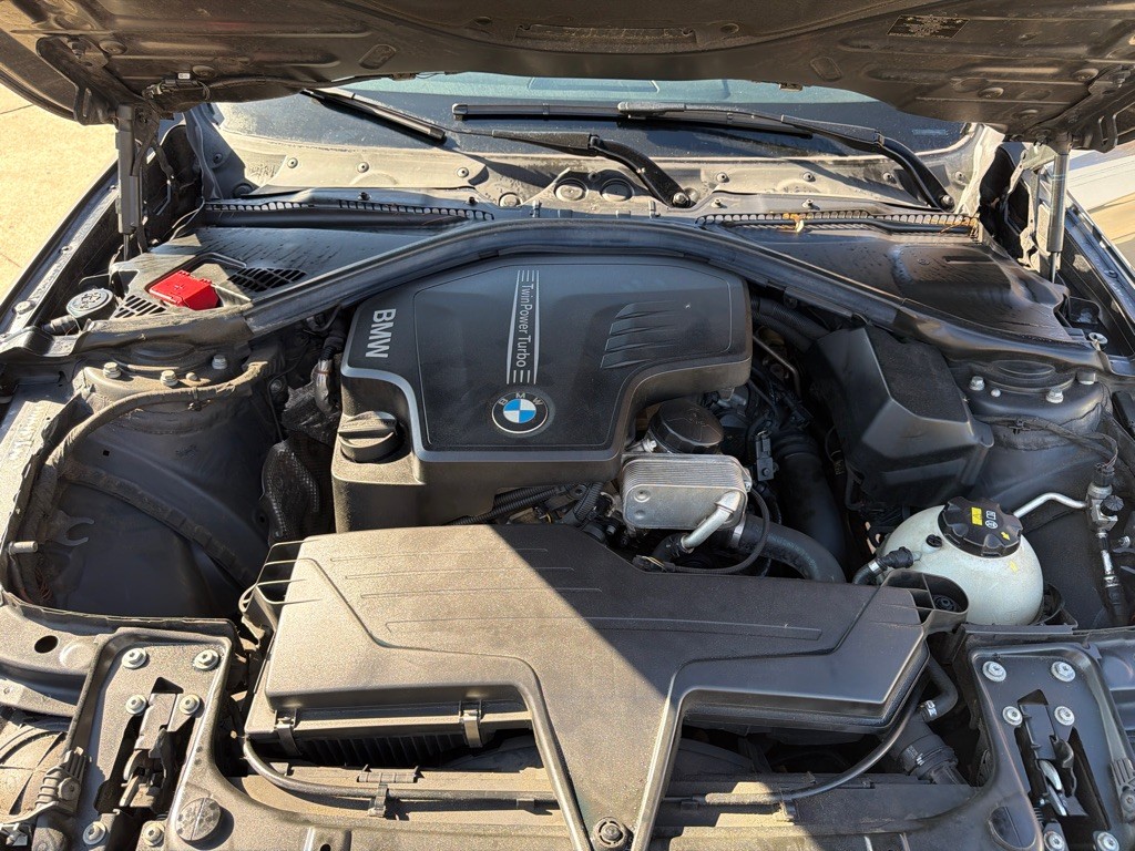 2015 BMW 3 Series Image 22