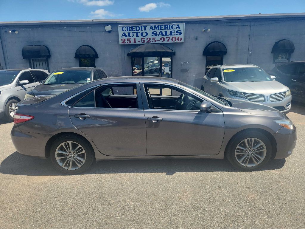 2015 Toyota Camry Image 2