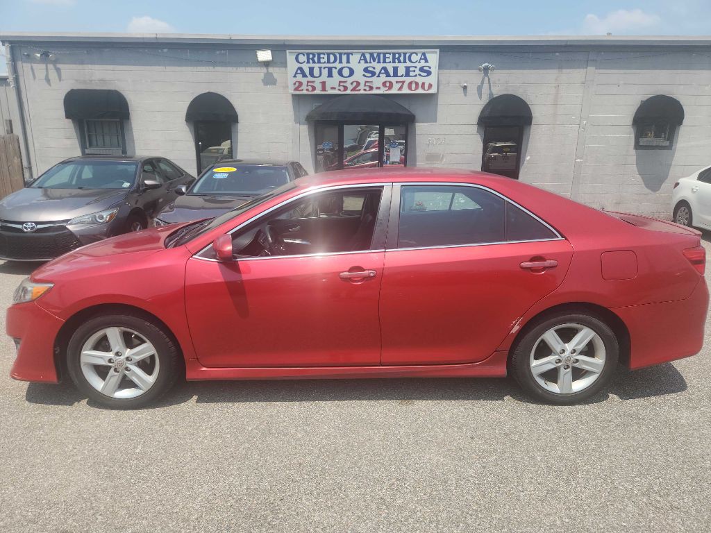 2013 Toyota Camry Image 4