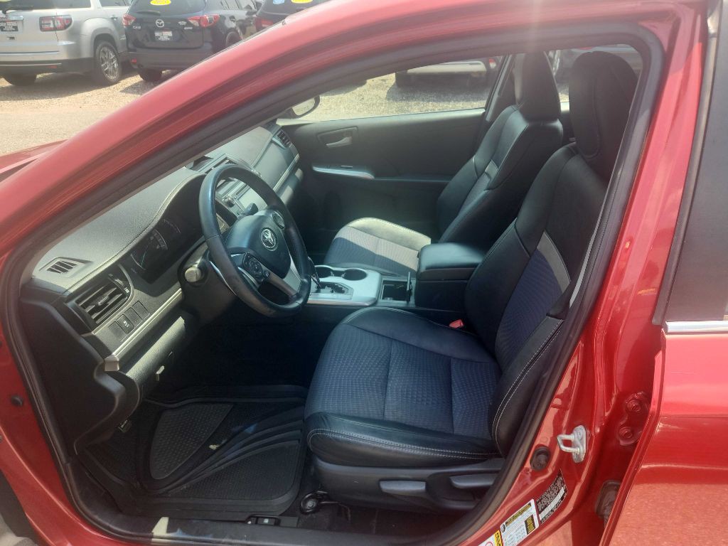 2013 Toyota Camry Image 5