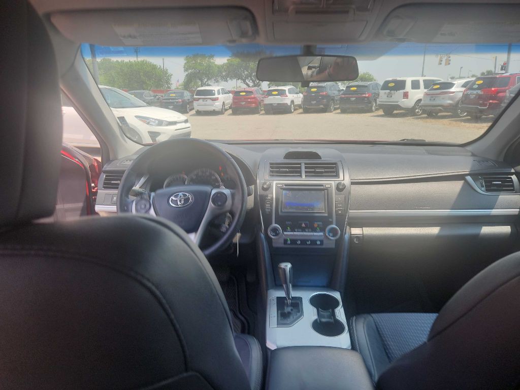 2013 Toyota Camry Image 7