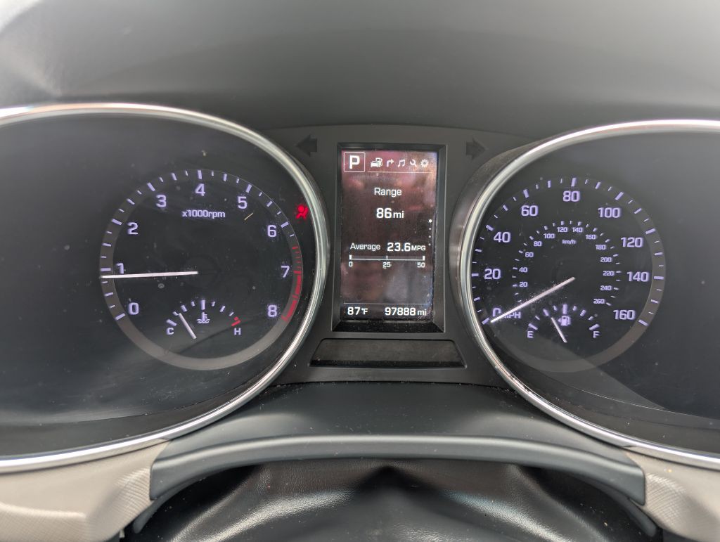 2018 Hyundai Santa Fe Image 5