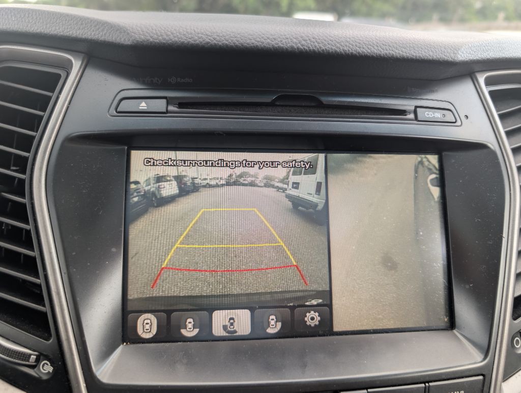 2018 Hyundai Santa Fe Image 11