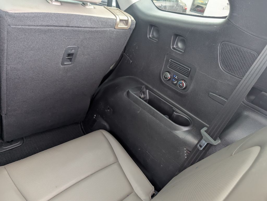 2018 Hyundai Santa Fe Image 24