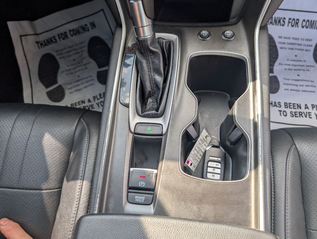 2019 Honda Accord Image 13
