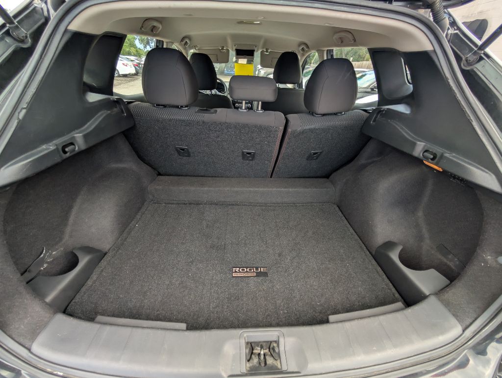 2018 Nissan Rogue Image 12