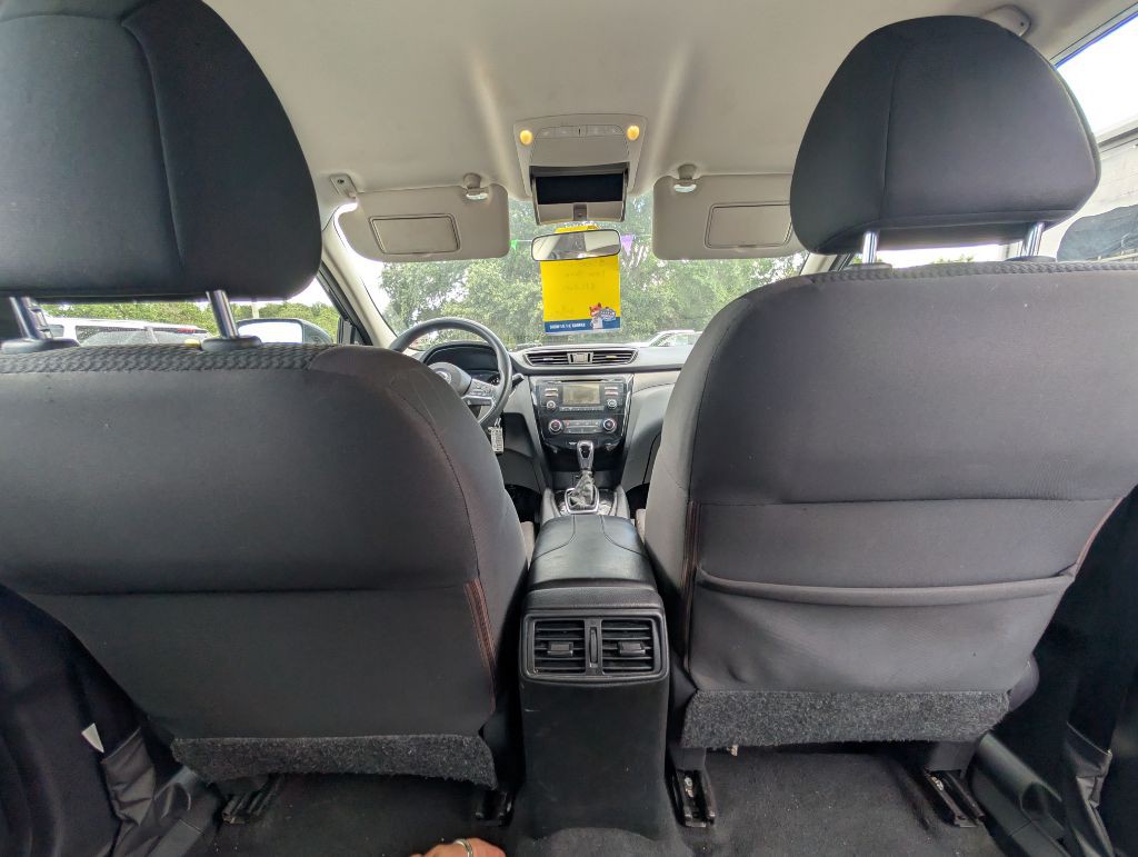 2018 Nissan Rogue Image 13