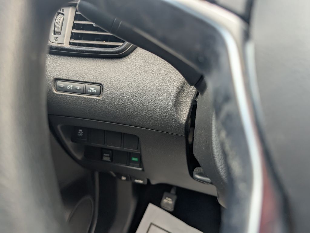 2018 Nissan Rogue Image 8