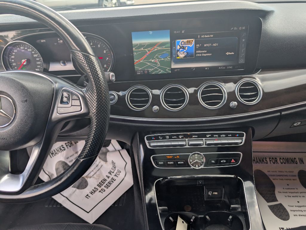 2017 Mercedes-Benz E-Class Image 9