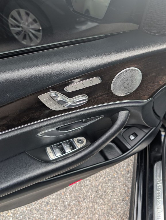 2017 Mercedes-Benz E-Class Image 5