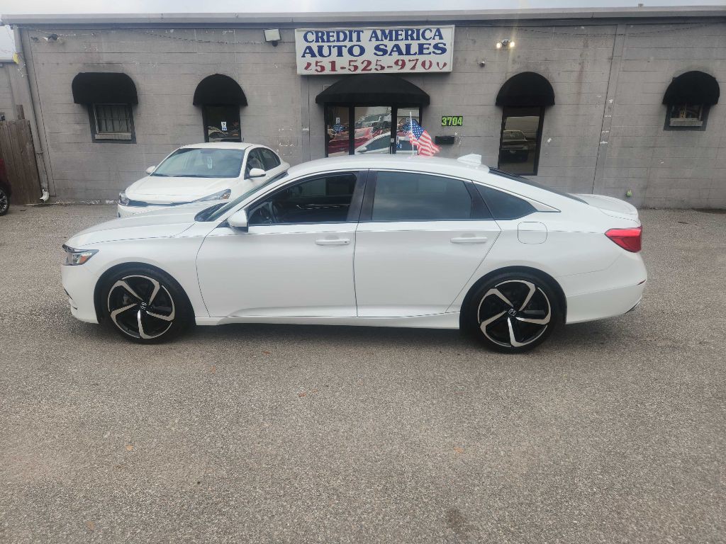 2019 Honda Accord Image 1