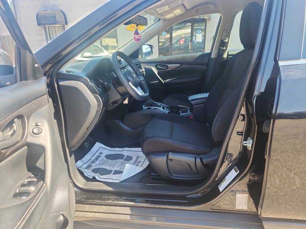 2019 Nissan Rogue Image 5