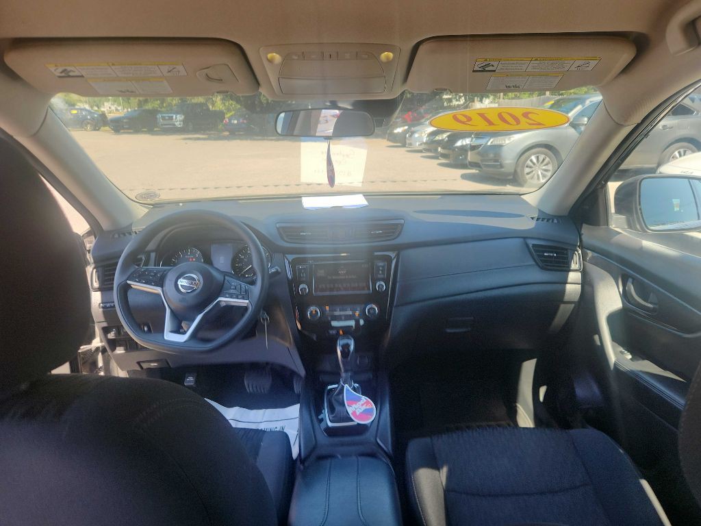 2019 Nissan Rogue Image 7