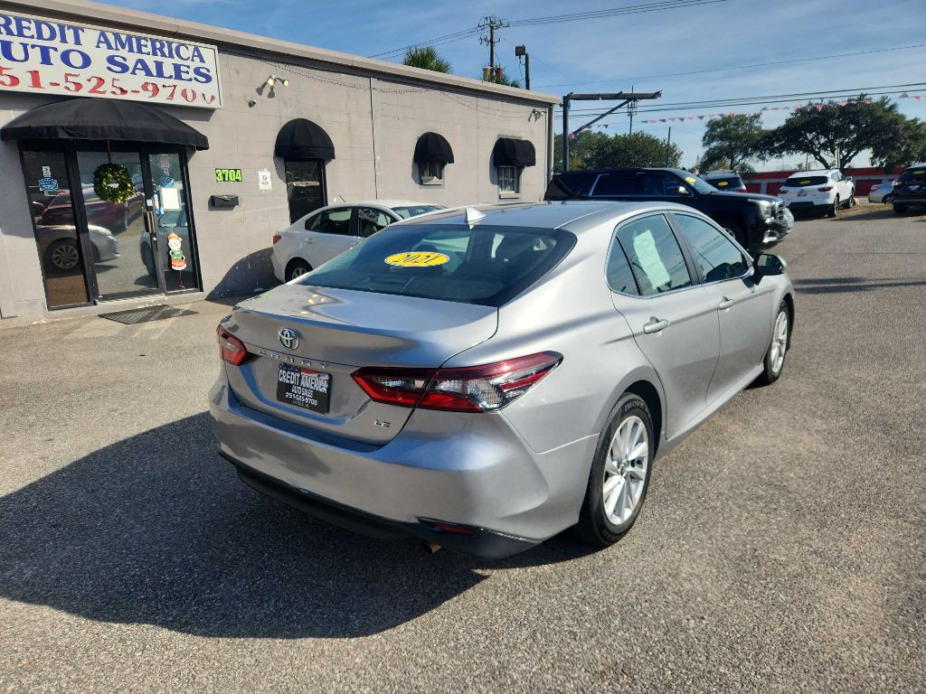 2021 Toyota Camry Image 3