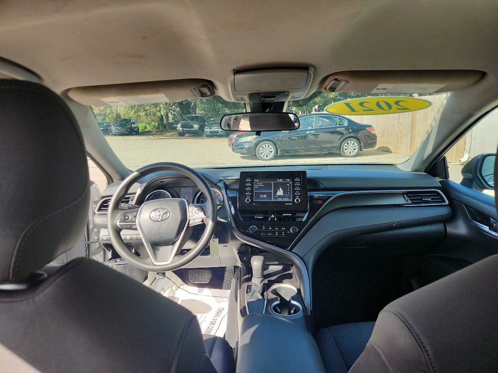 2021 Toyota Camry Image 7