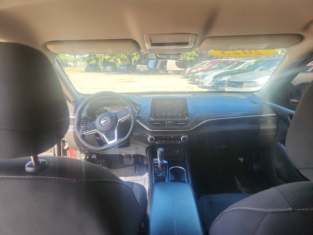 2023 Nissan Altima Image 5