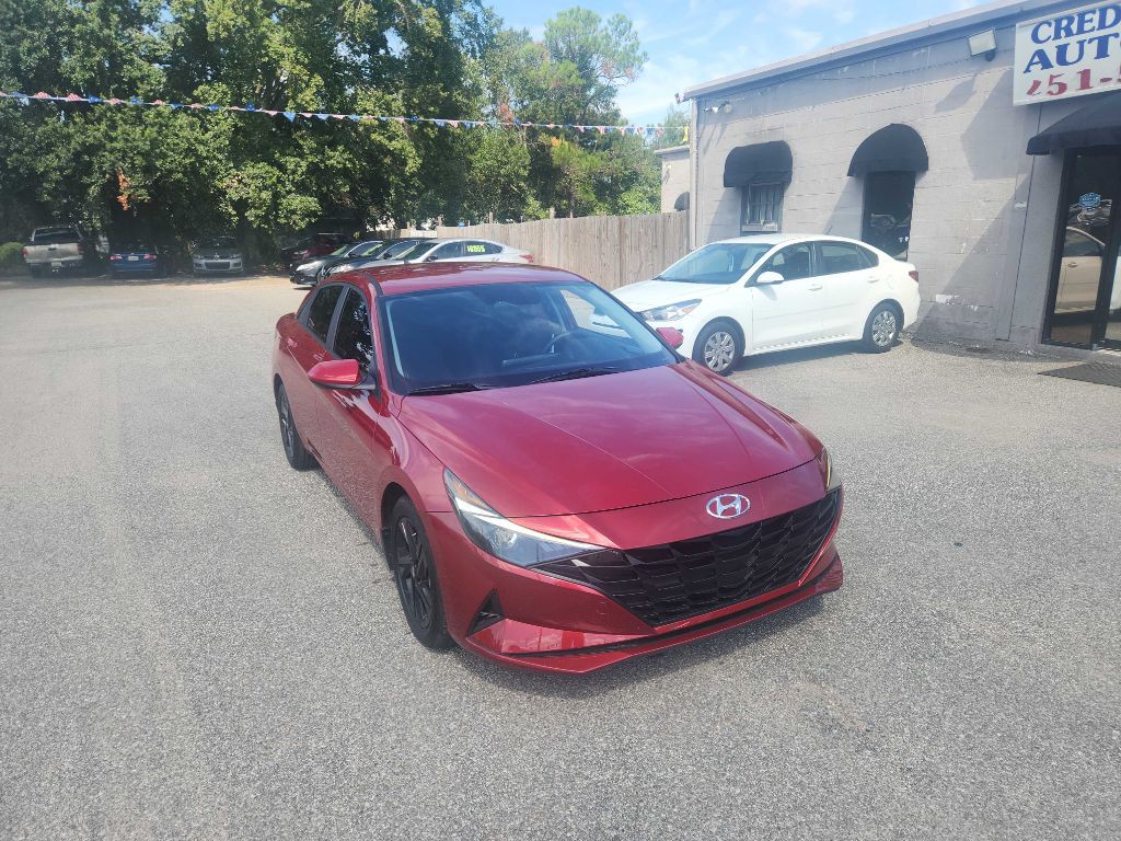 2022 Hyundai Elantra Image 2
