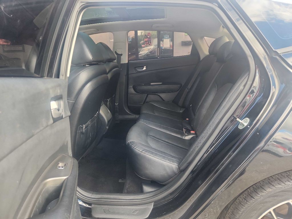 2020 Kia Optima Image 5