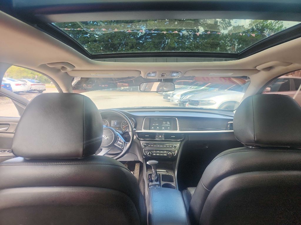 2020 Kia Optima Image 6