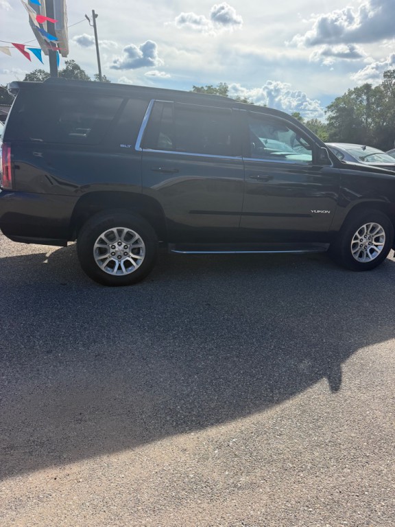 2017 GMC Yukon Image 1