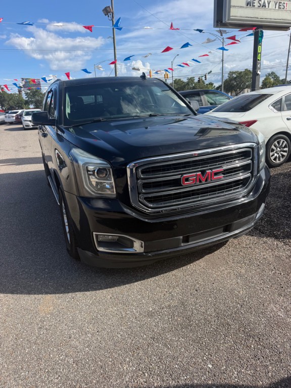 2017 GMC Yukon Image 2