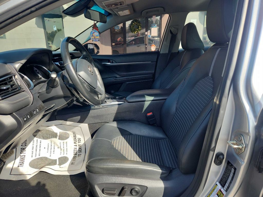 2020 Toyota Camry Image 5