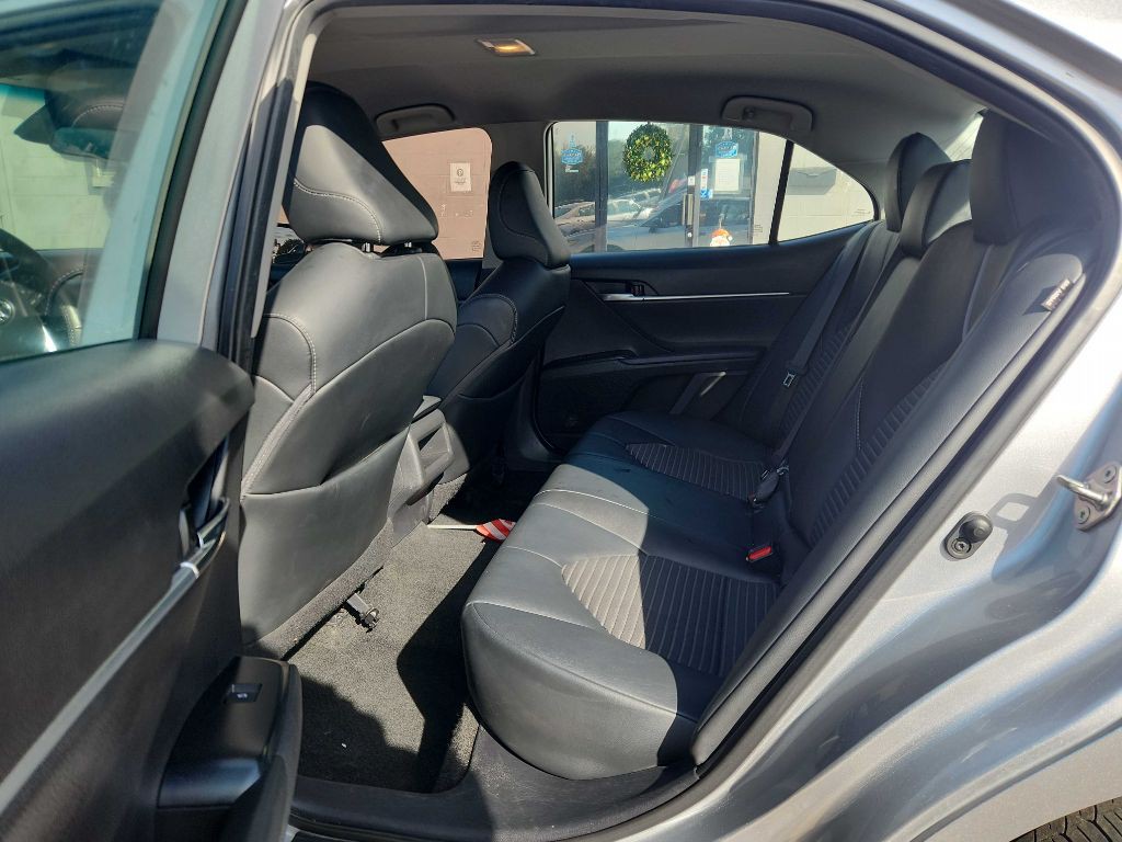 2020 Toyota Camry Image 6