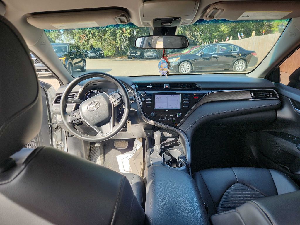 2020 Toyota Camry Image 7