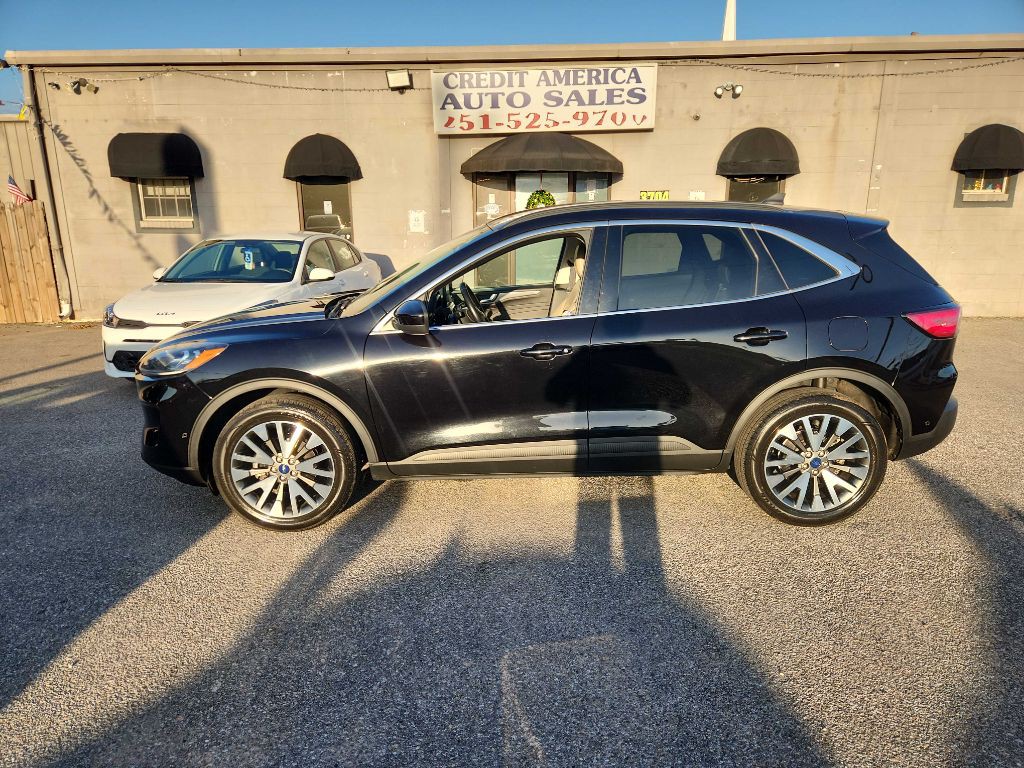 2021 Ford Escape Image 1