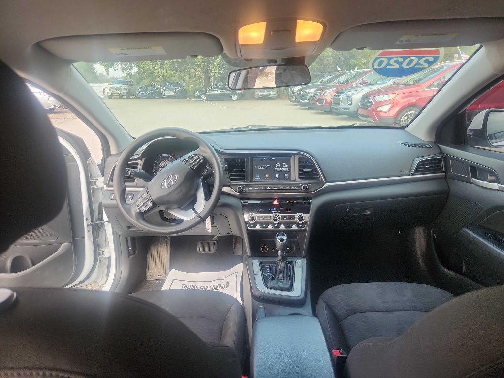 2020 Hyundai Elantra Image 7