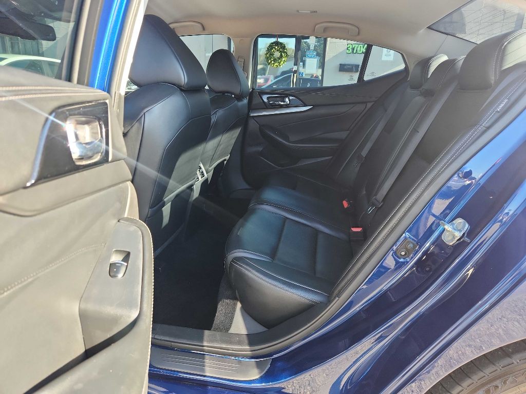 2021 Nissan Maxima Image 6