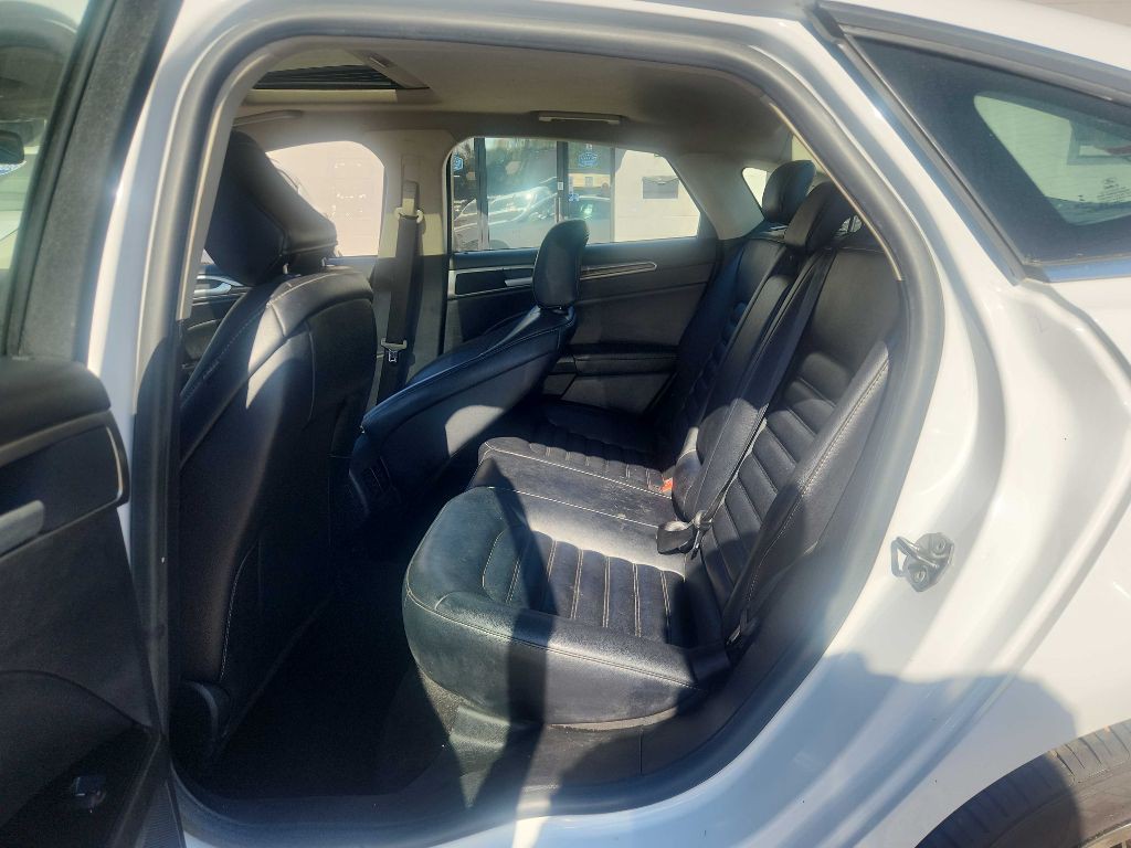 2020 Ford Fusion Image 6