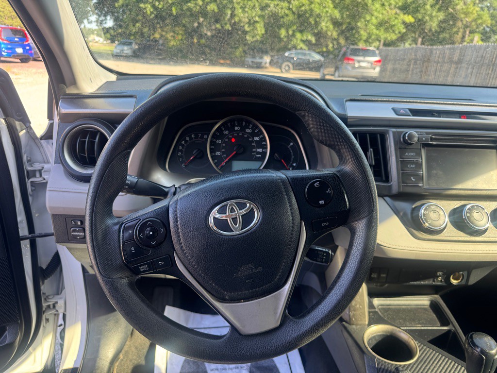 2015 Toyota Rav4 Image 7