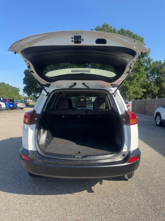 2015 Toyota Rav4 Image 11