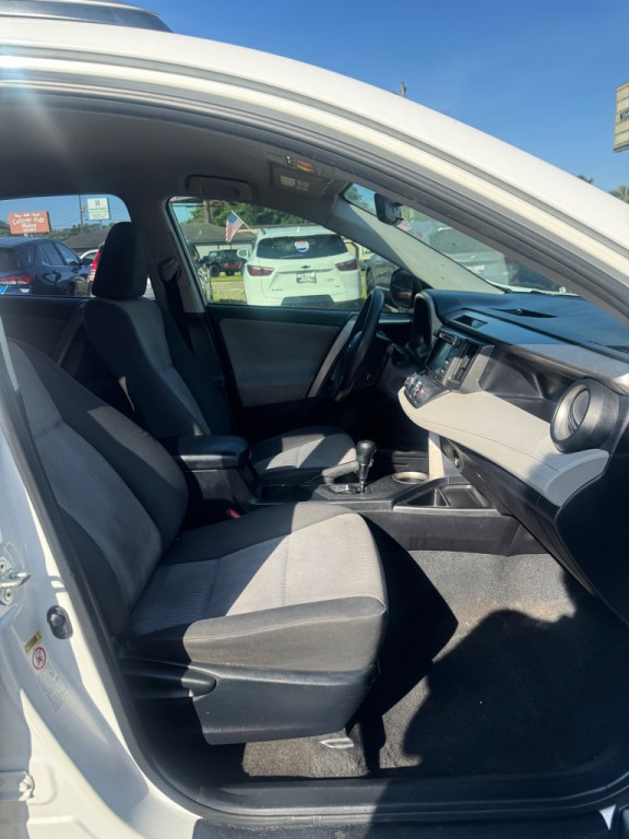 2015 Toyota Rav4 Image 16