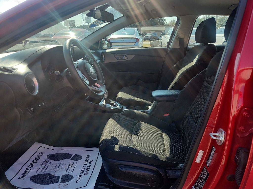 2021 Kia Forte Image 5