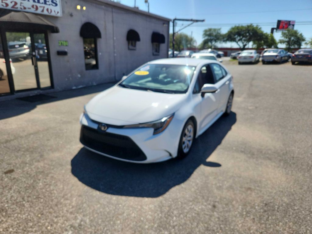 2022 Toyota Corolla Image 2