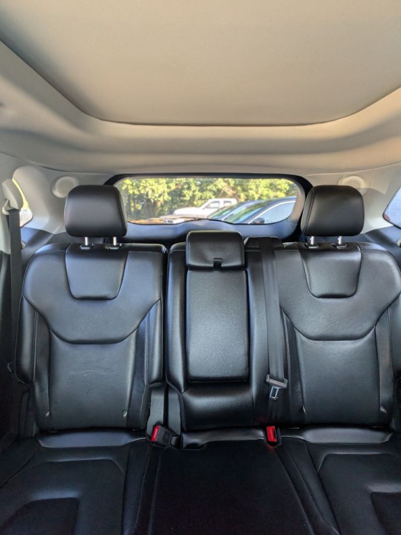 2020 Ford Edge Image 6