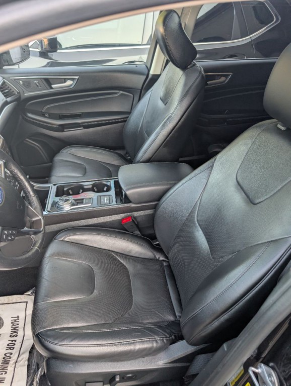 2020 Ford Edge Image 10